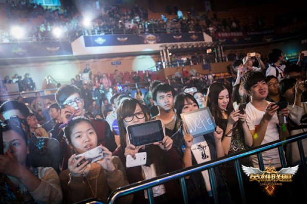 身护球的前 身护球的前